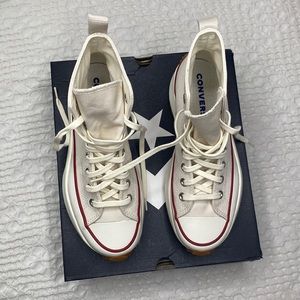 Converse 
RUN STAR HIKE HI
